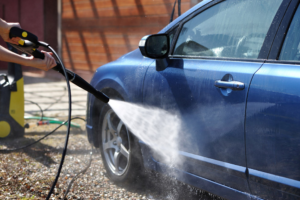 how pressure washer car