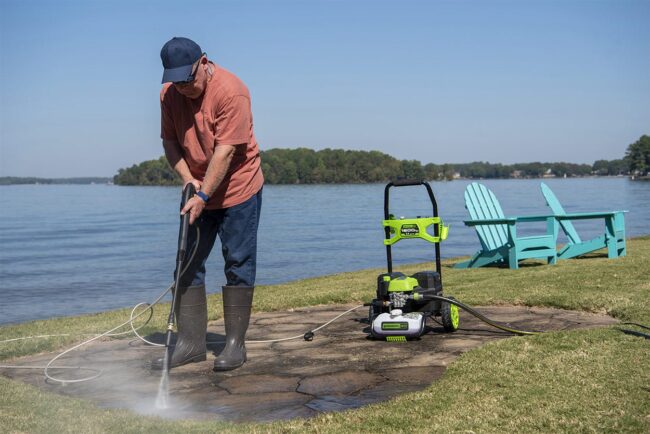 how pressure washer