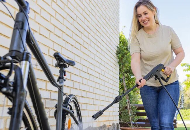 Pressure washer on bike