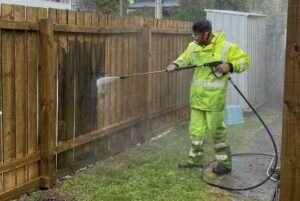 Fence cleaning cost Gordon